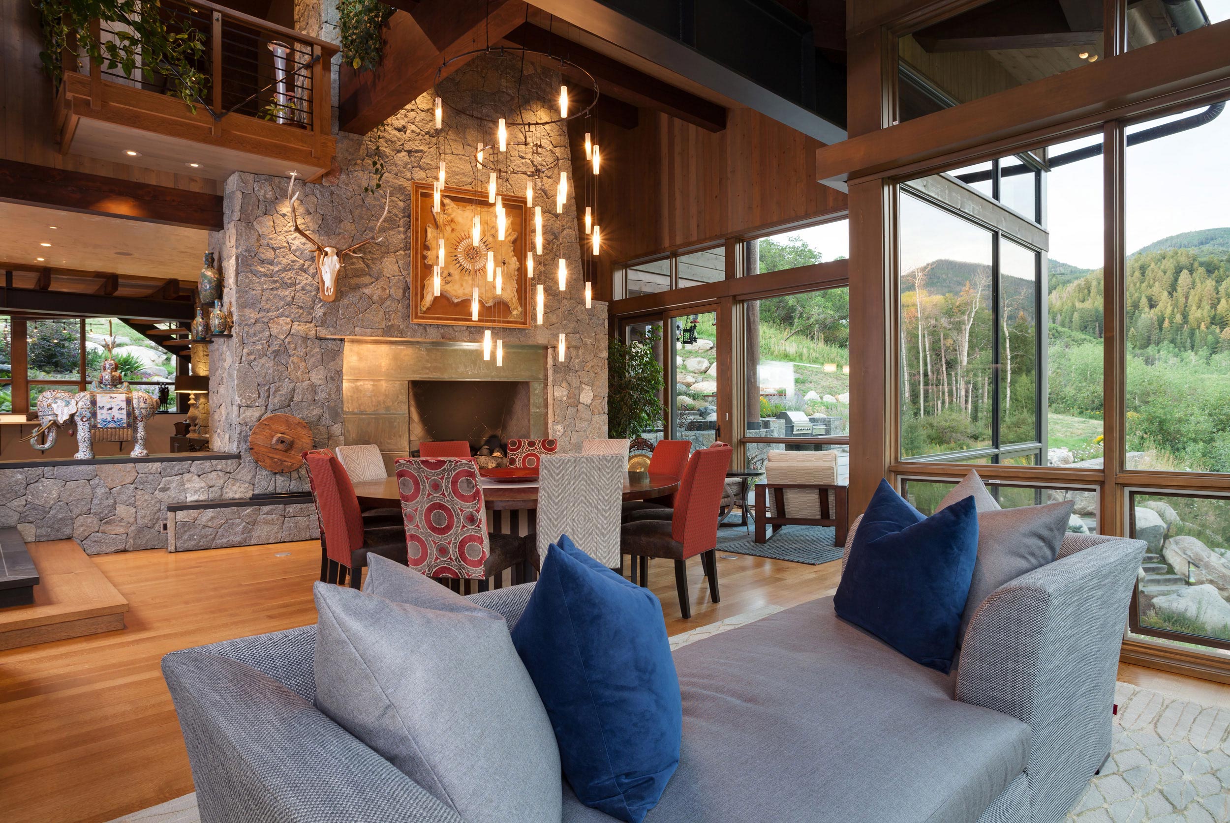 Priviate residence living room in Storm Mountain Ranch